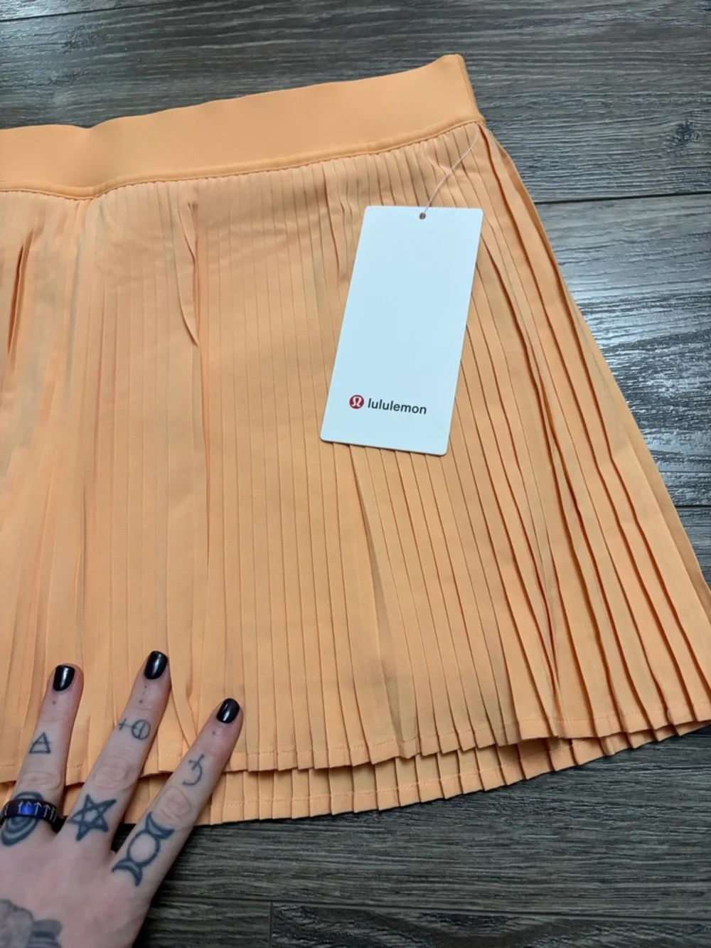 NWT Lululemon Varsity Pleated High-Rise Tennis Skirt 15” (Rock Melon) Size 12 - Picture 4 of 8